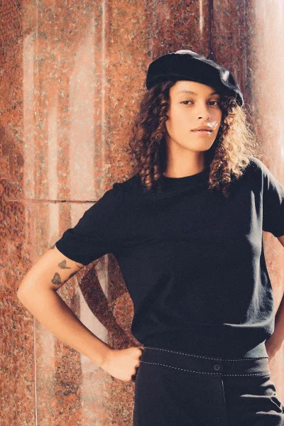 Luster Velvet Sculptural Beret - The Effortless French Classic