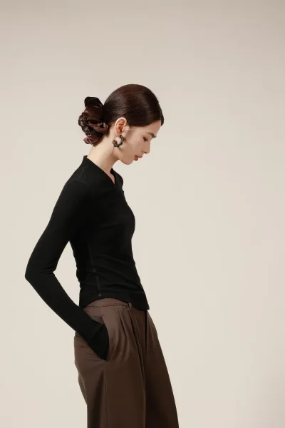 CatWarm V-Neck Thermal Long Sleeve Top