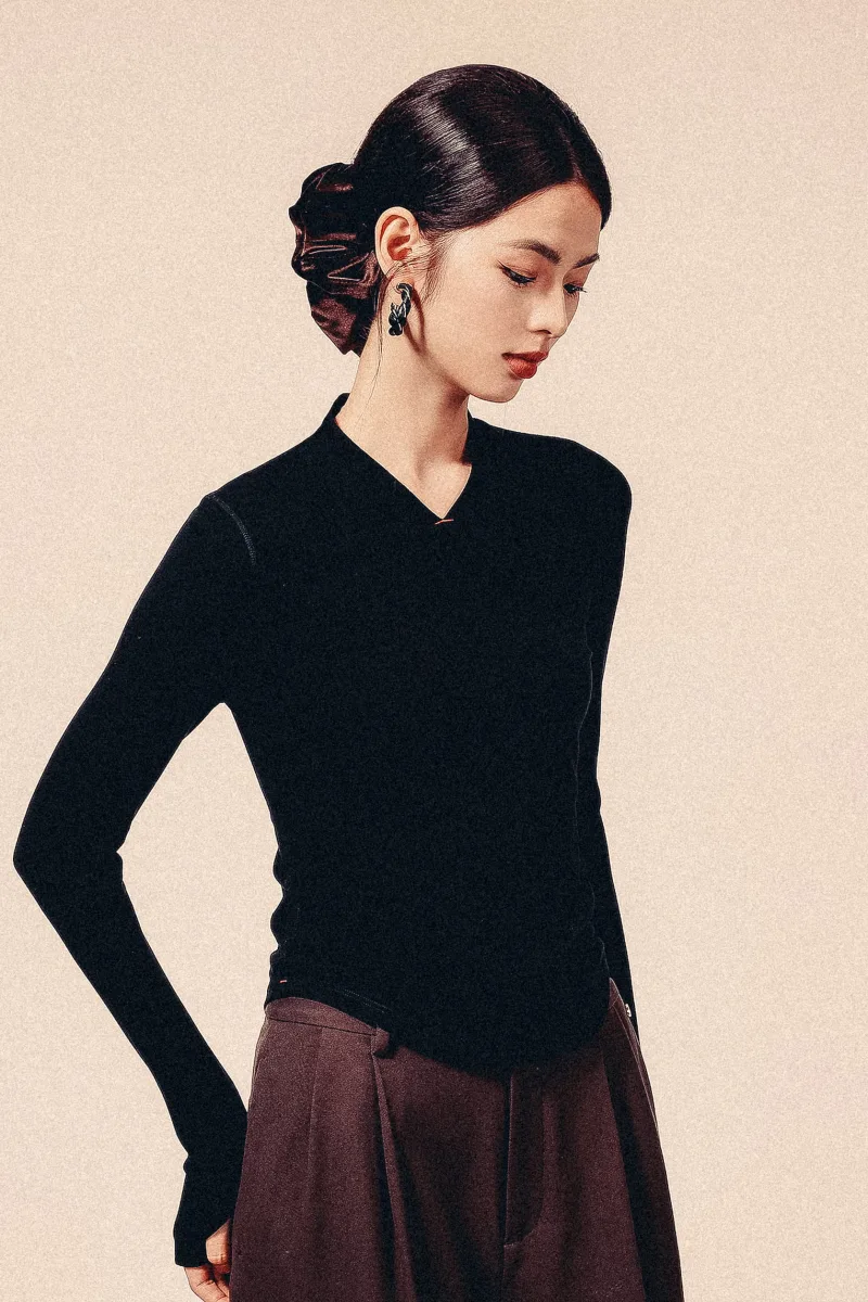 CatWarm V-Neck Thermal Long Sleeve Top